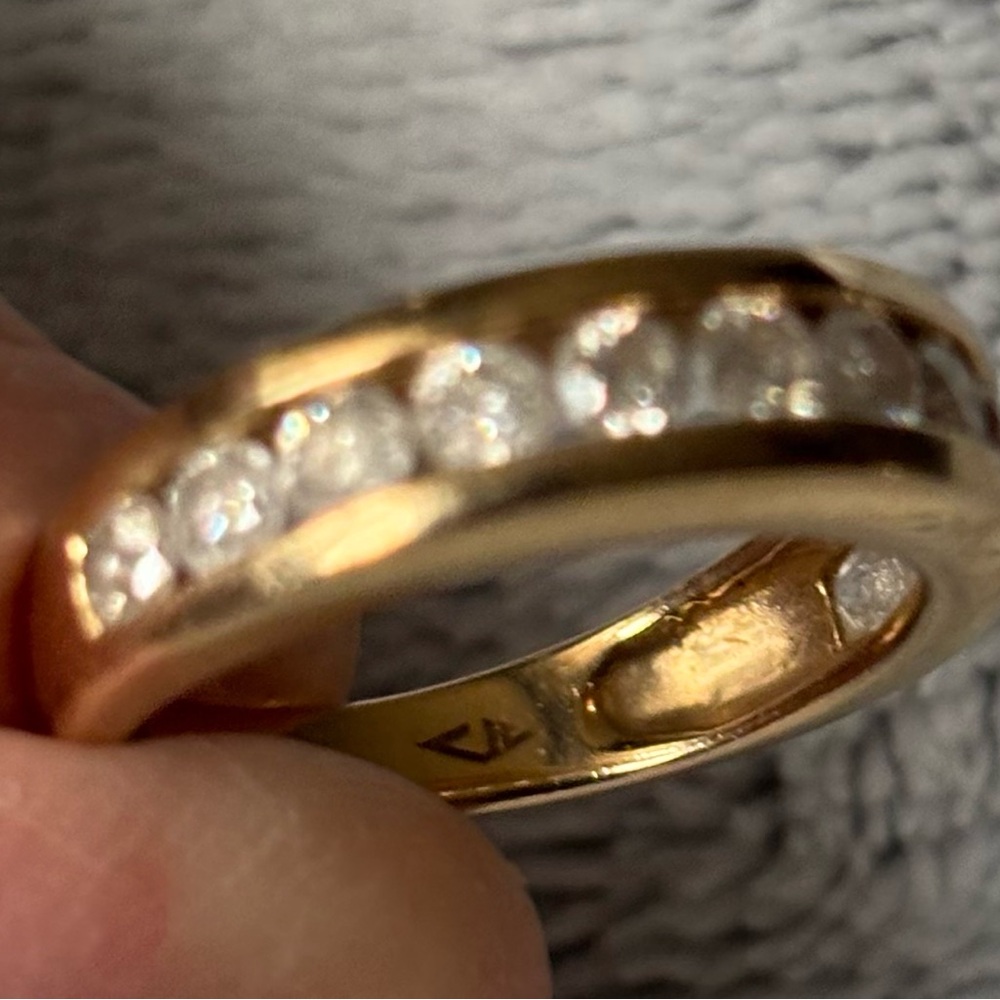 1 Ct Round Cut Channel Set Diamond Wedding Women's 14k Yellow Gold Ring - Size 6